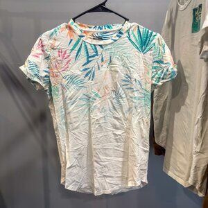 Hollister Must-Have Collection Curved Hem Tee – Tropical Leaf Print